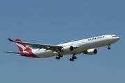 qf128 status|Qantas QF 128 Flight Details, Notes, History .